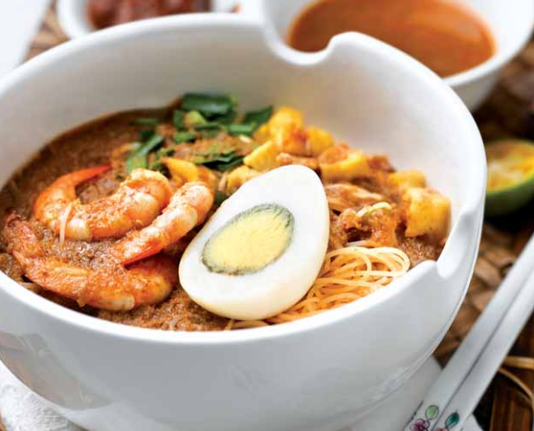 Mee Siam (Rice Vermicelli in Spicy Gravy)